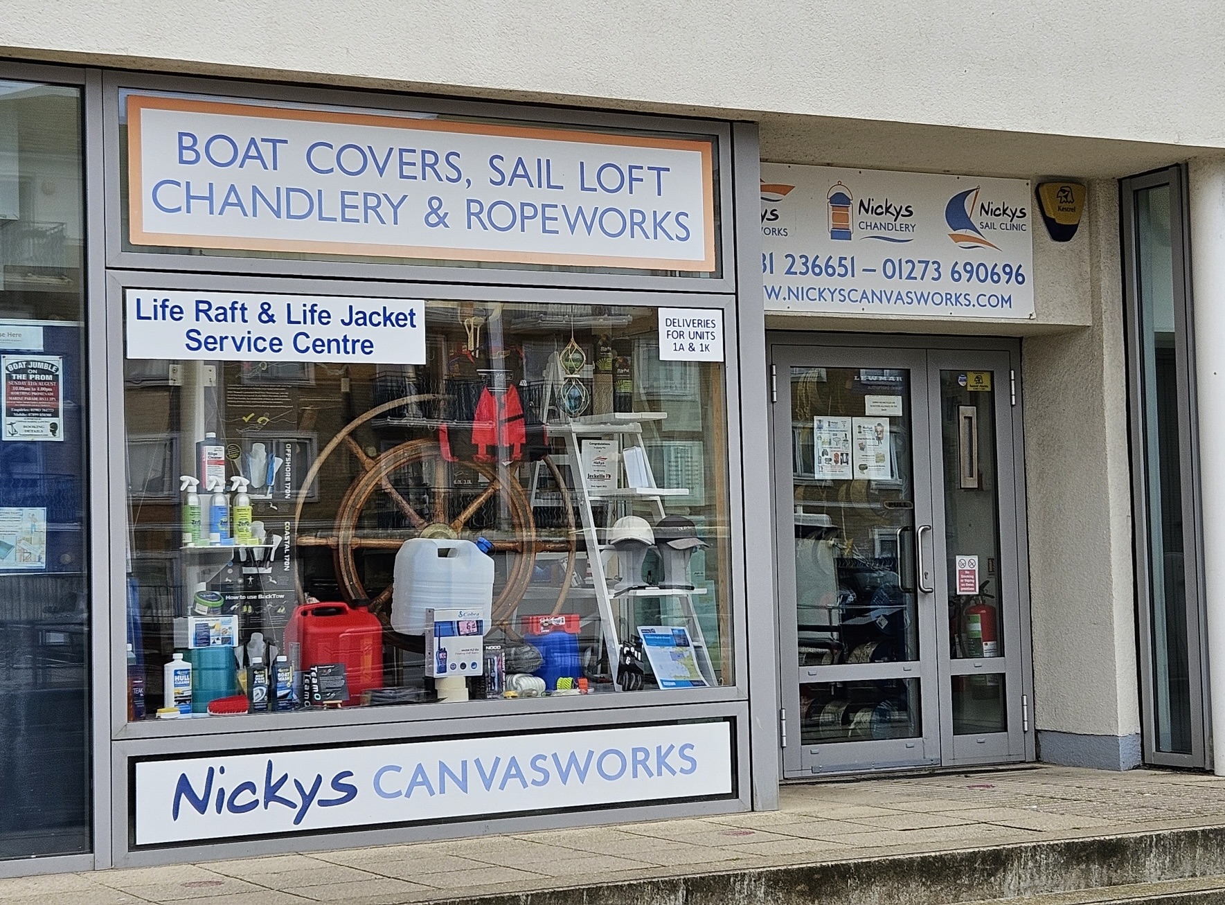 Nickys Canvasworks (FPM67658) Nickys Canvasworks (FPM67658)